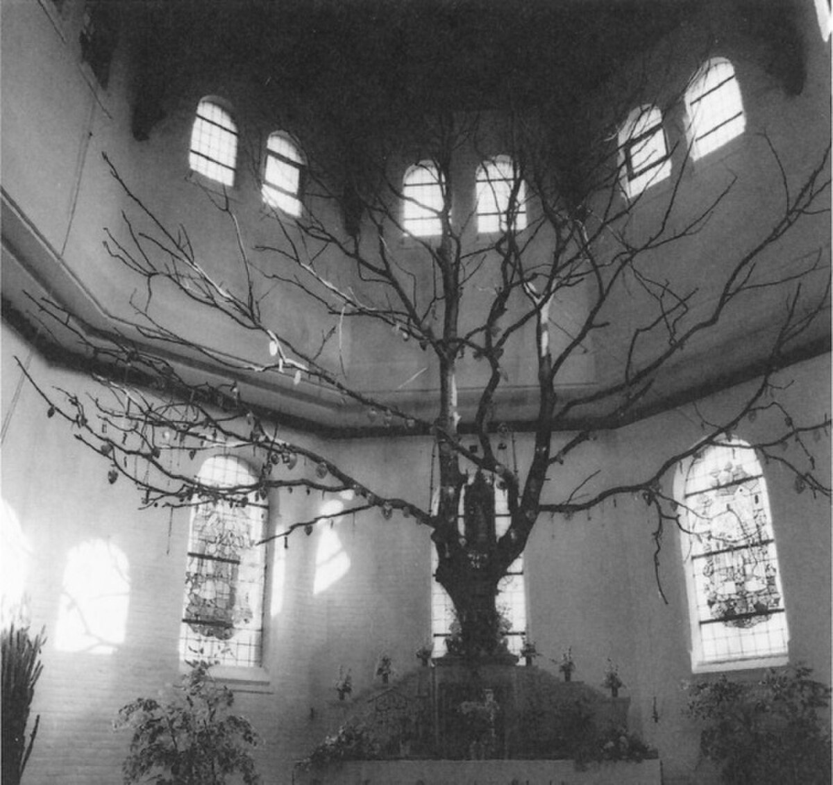 Our Lady of the Dry Tree by Petrus Christus